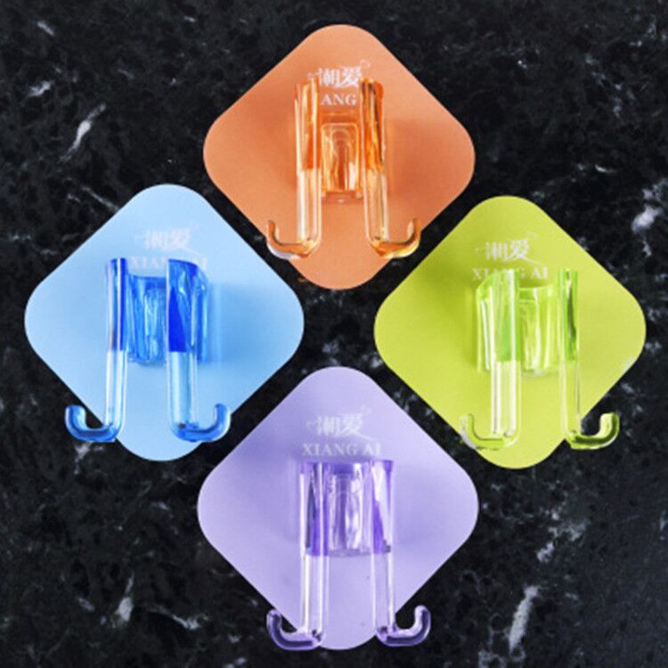 Bộ 4 cái Móc treo đồ bằng nhựa nhiều màu - Móc treo quần áo