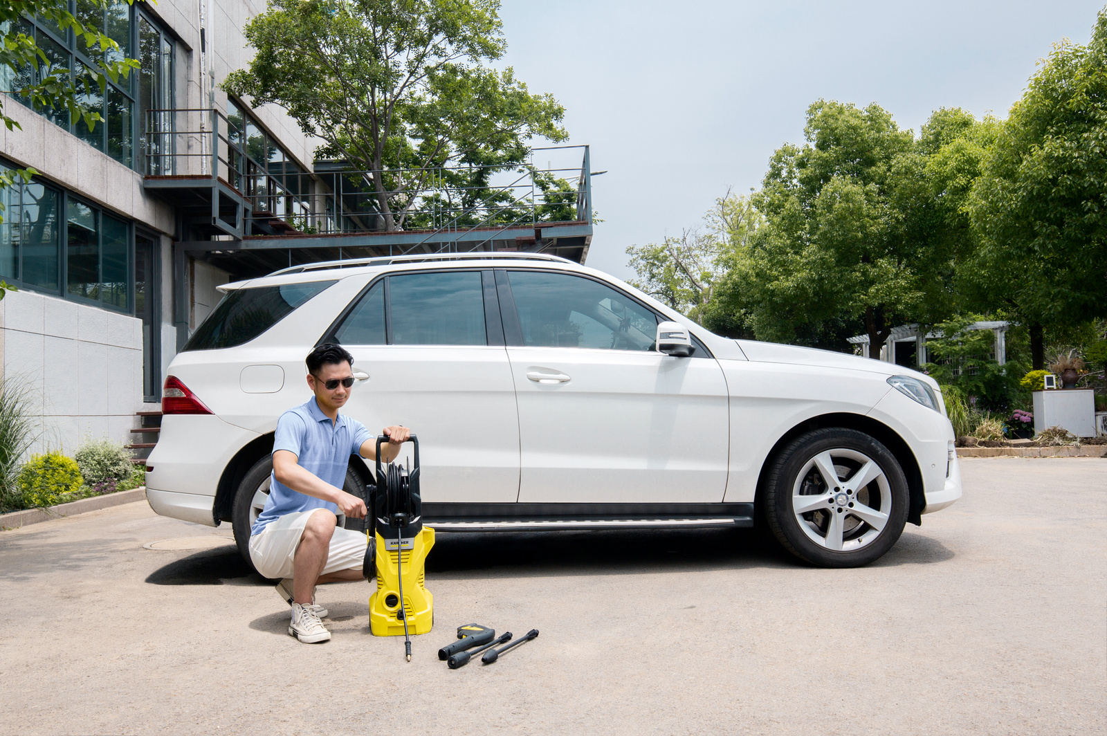 (Mới 2025) Máy phun rửa áp lực cao Karcher K 2 HR - Công suất 1400W, áp lực 110 bar phù hợp rửa xe - Bảo hành 24 tháng - Hàng Chính Hãng