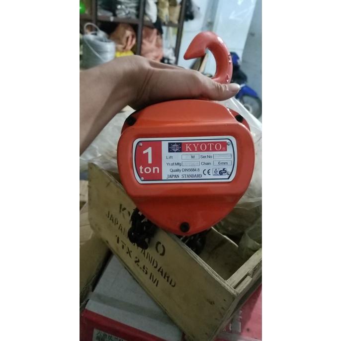 Palăng xích kéo tay 1 tấn, 2 tấn cáp thép giá sỉ