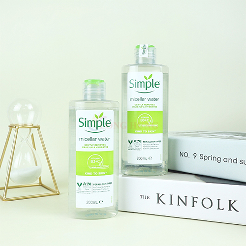 Nước tẩy trang Simple Micellar Water Gently Removes Make-up &amp; Hydrates làm sạch và cấp ẩm cho da (200ml) - Hàng chính hãng