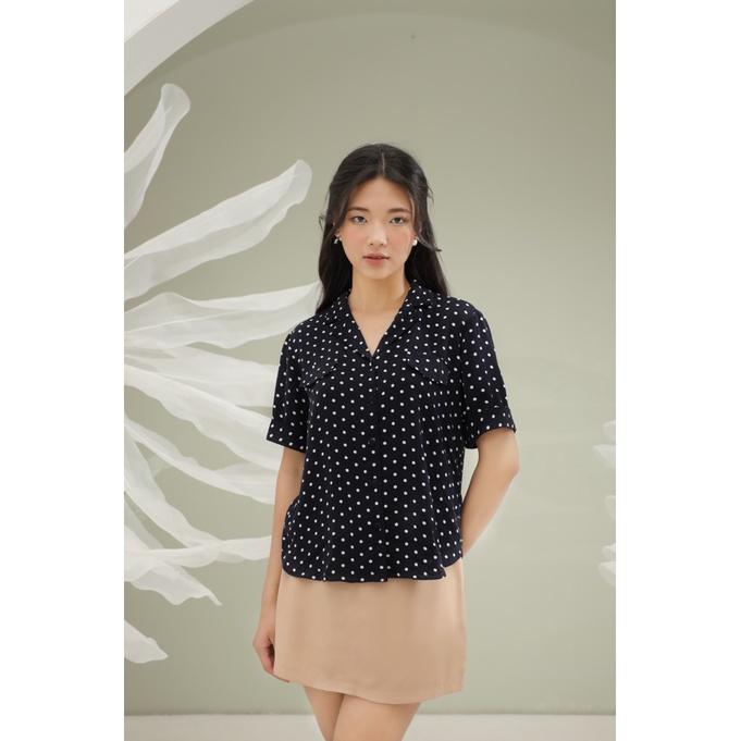 Áo sơ mi lụa dáng suông, nhiều hoạ tiết, cổ 2 ve, tay lỡ, chất liệu nhẹ mát CLARA MARE Summer Vibe Blouse BLS4001