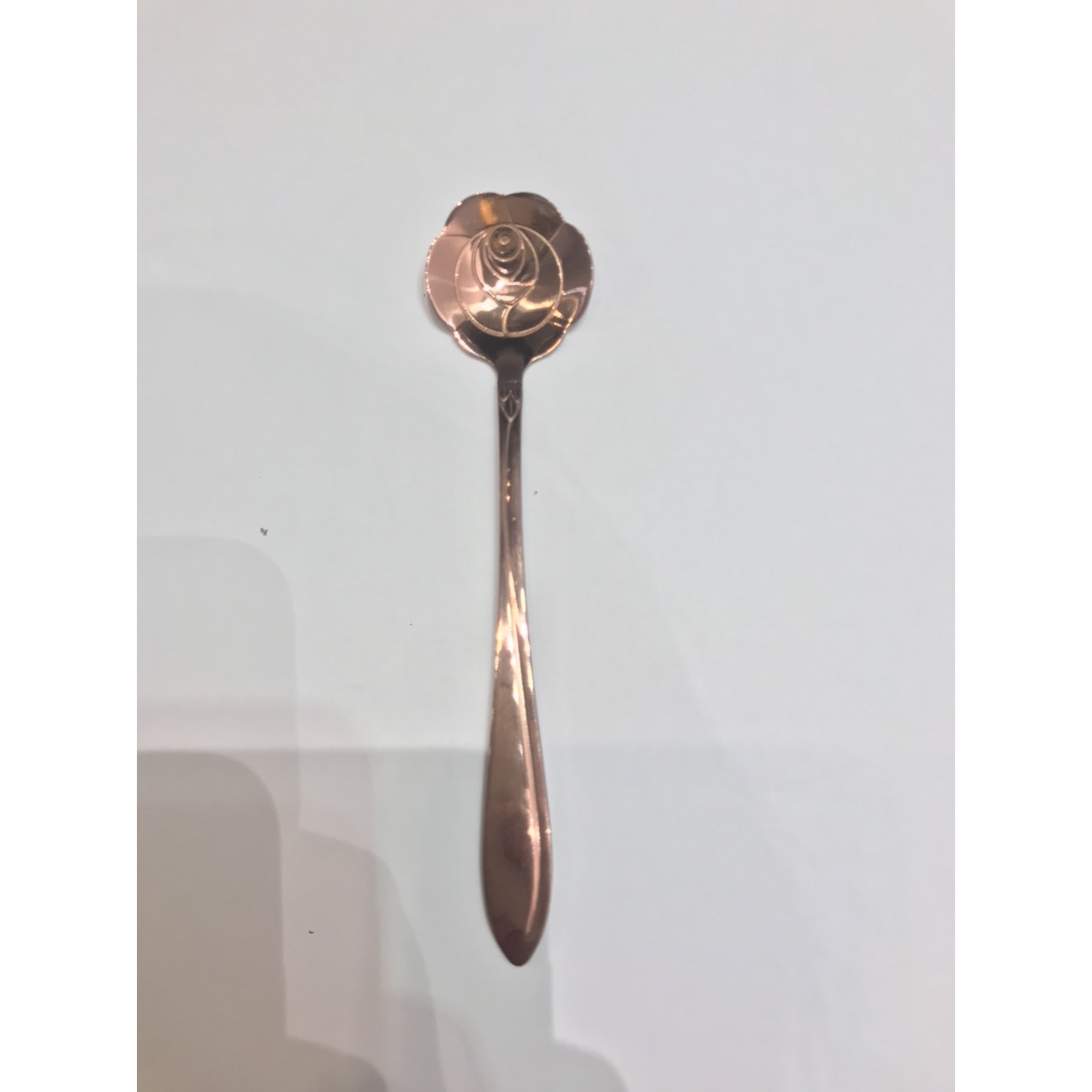 Thìa café phong cách vintage hoa hồng màu vàng hồng ROSE 6176HVN
