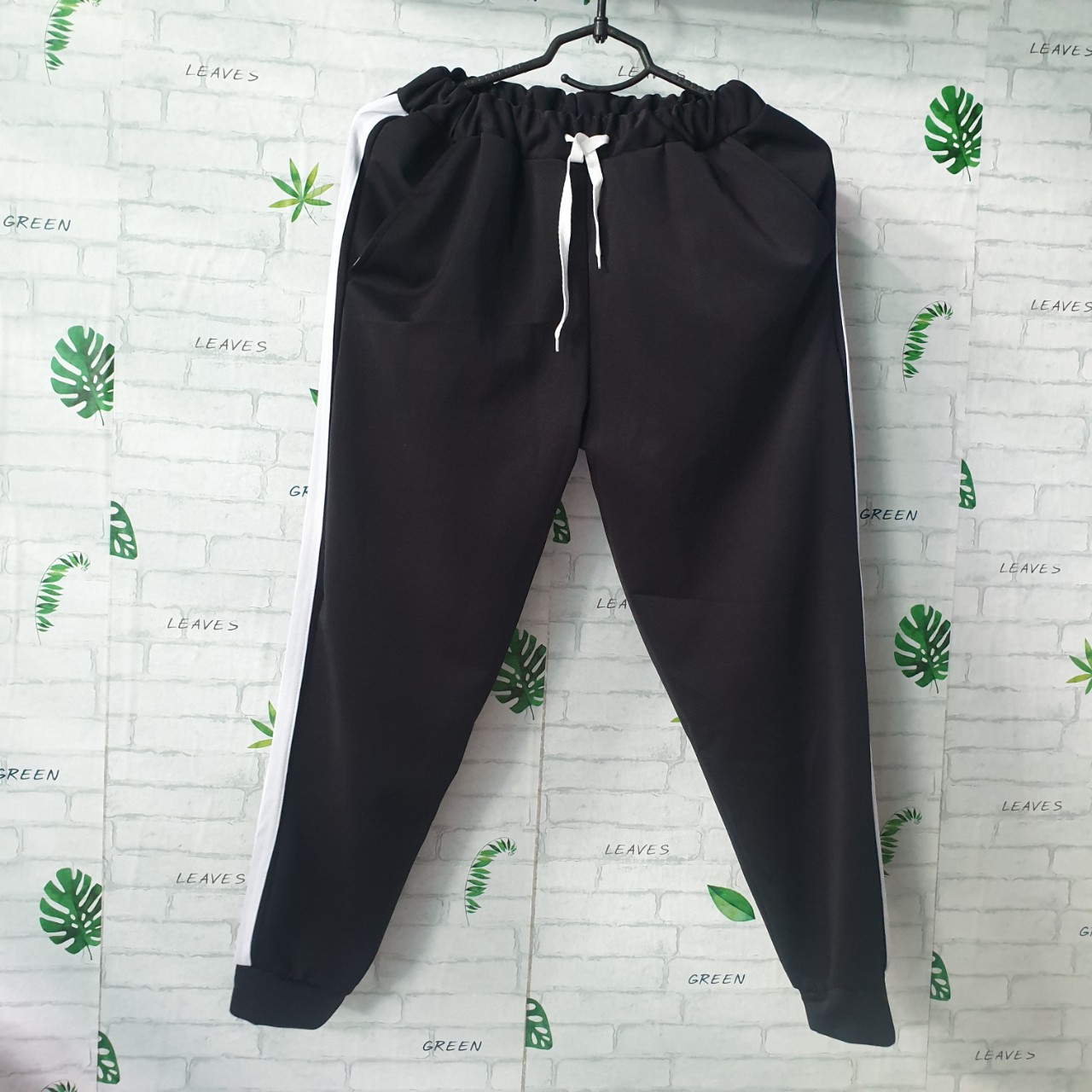 Quần Jogger Nam Nữ phong cách thể thao Hiphop phối vạch trắng phong cách Hàn Quốc, vải dày mịn Unisex aloha style