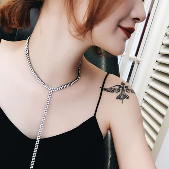 Choker đính đá dáng dài thả sợi sang chảnh