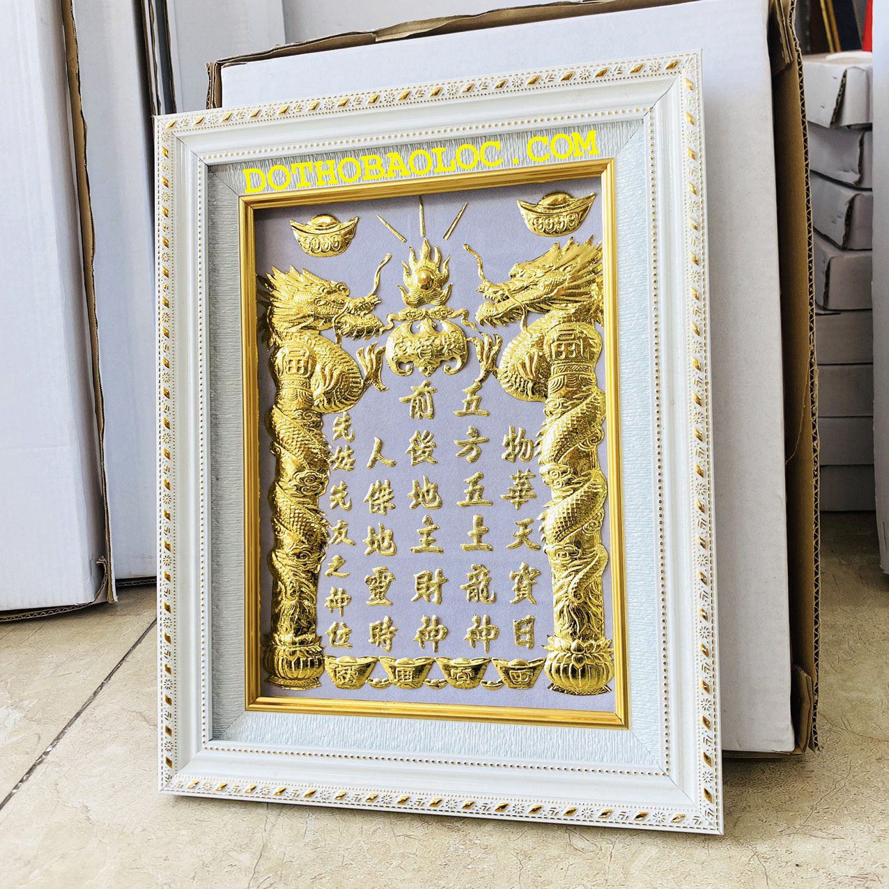 Bài vị Thần Tài Thỏ Địa dát vàng 24 K Cao 60cm x Ngang 42cm – Nền trắng, Có đèn