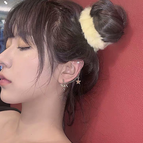 Khuyên tai kẹp vành ngọc trai thiên thần cupid phiên bản Hàn Quốc độc lạ