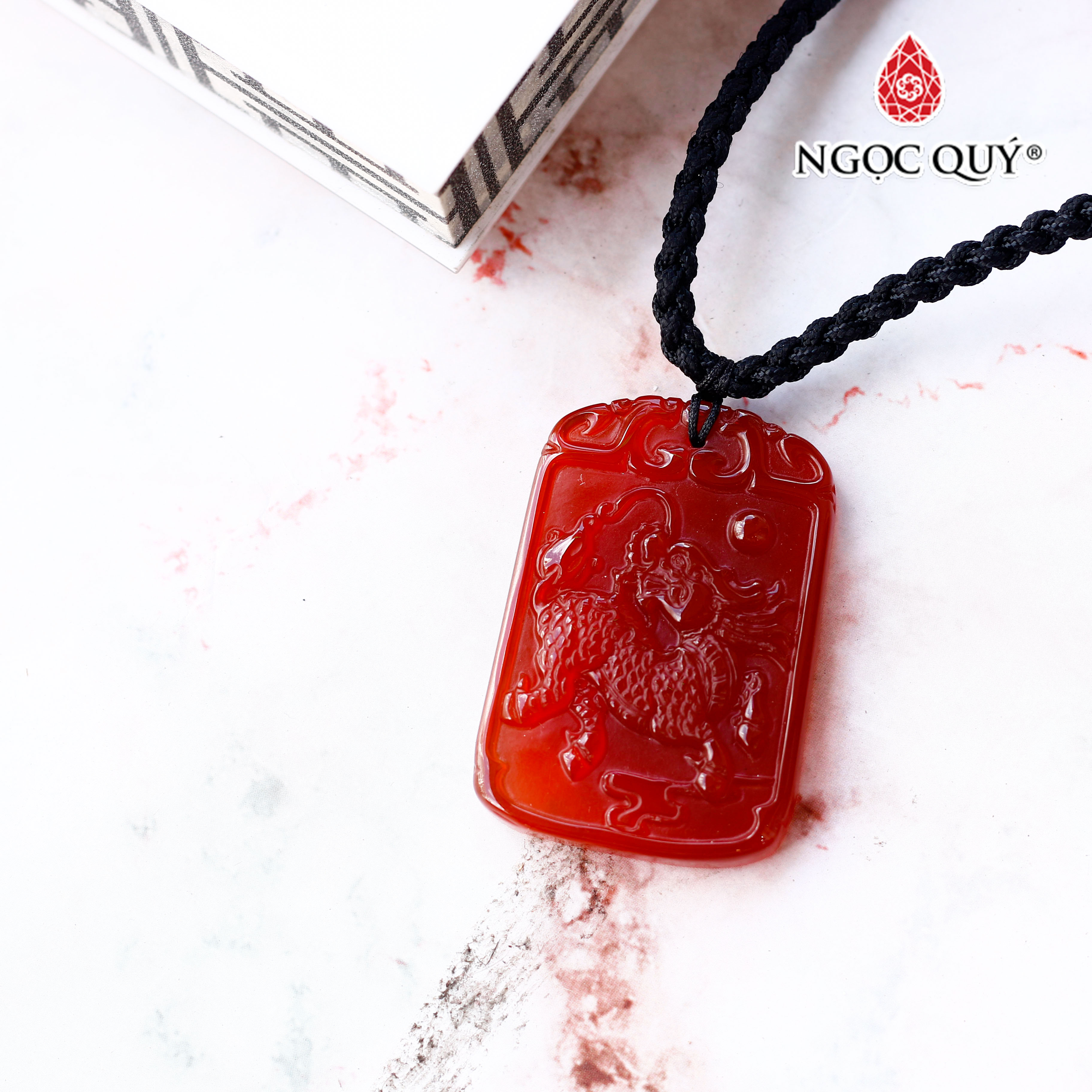 Mặt dây chuyền kỳ lân đá mã não đỏ - Ngọc Quý Gemstones