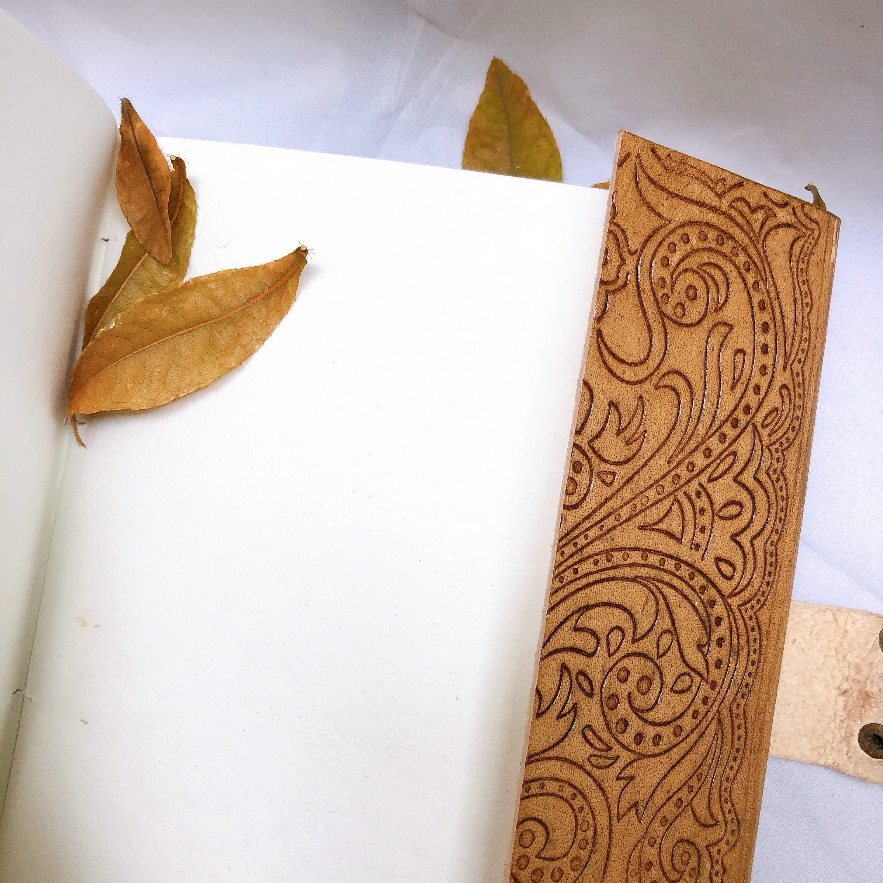 Sổ tay handmade bìa da thật giấy tái chế - Handmade Sketchbook - Handmade leather journal