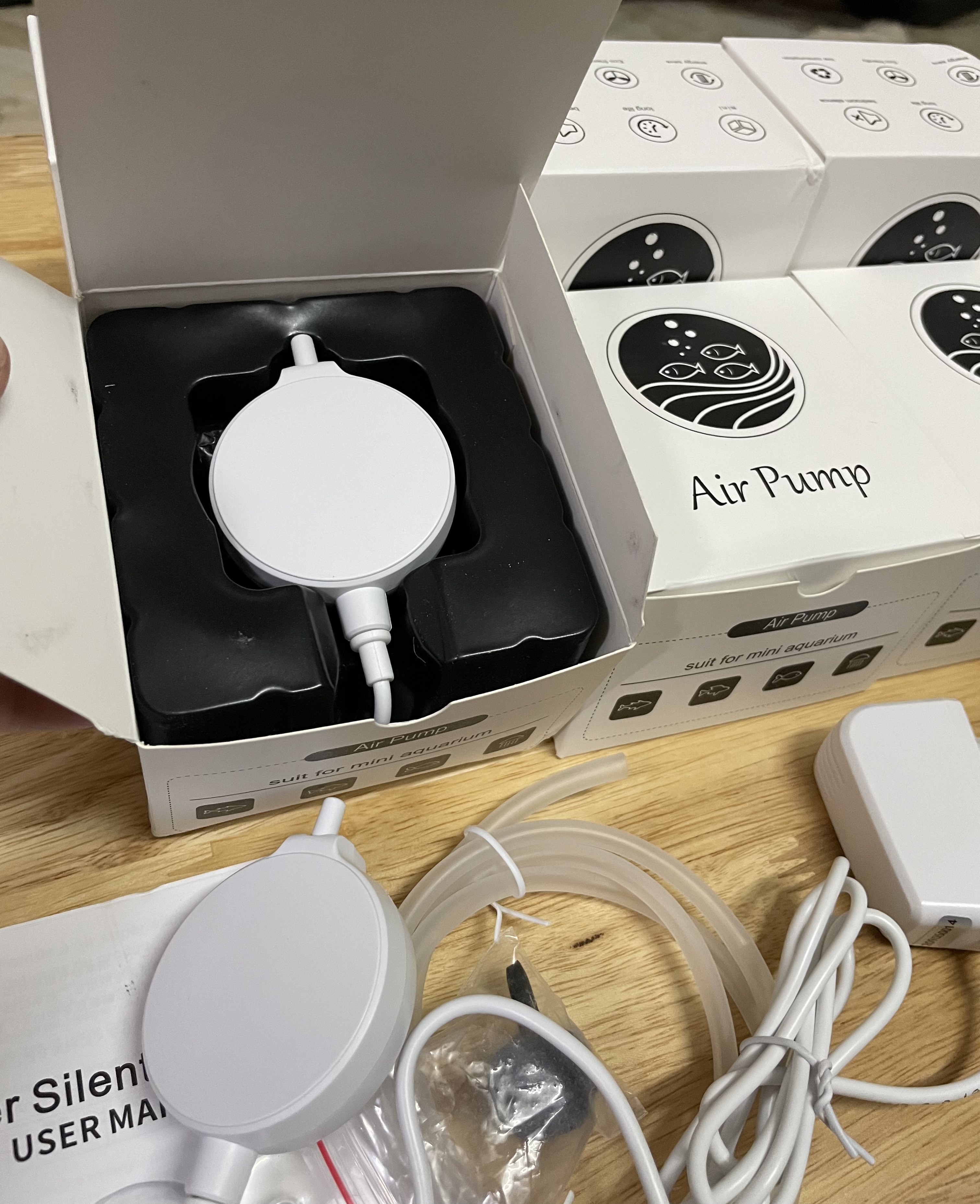 Máy bơm khí oxi mini siêu âm không gây tiếng ồn dành cho bể cá xịn xò của bạn