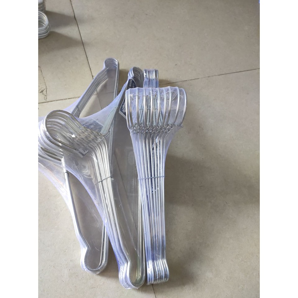Set 10 móc nhôm treo quần áo cho gia đình