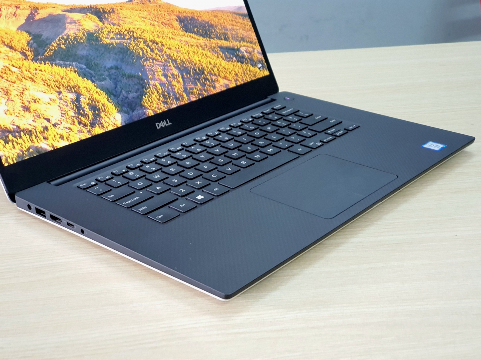 Dell Precision 5540 Core i9 Ram 16gb, SSD NVME 512gb Card T2000 15.6inch IPS - Hàng Chính Hãng