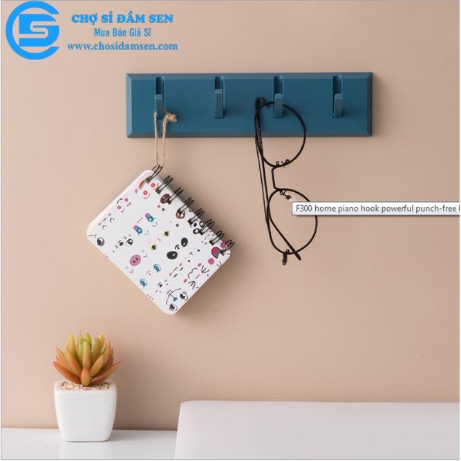 Thanh treo đồ 4 móc gấp gọn dán tường,tủ quần áo, nhà bếp, nhà tắm siêu tiện lợi