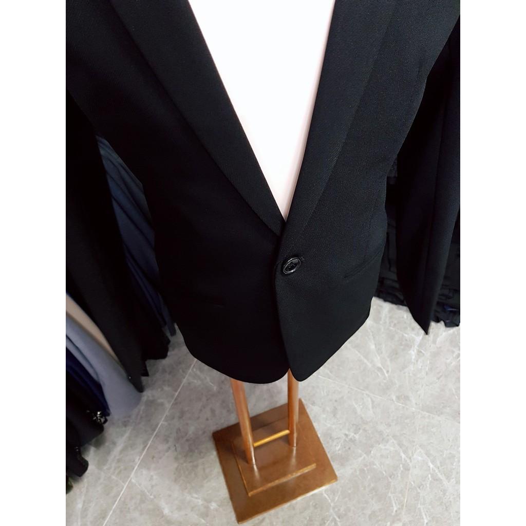 Áo vest nam form ôm body màu đen tuyền chất vải dày mịn co giãn