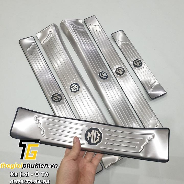 Bộ Ốp bậc, Nẹp bước chân MG ZS – Mẫu Inox