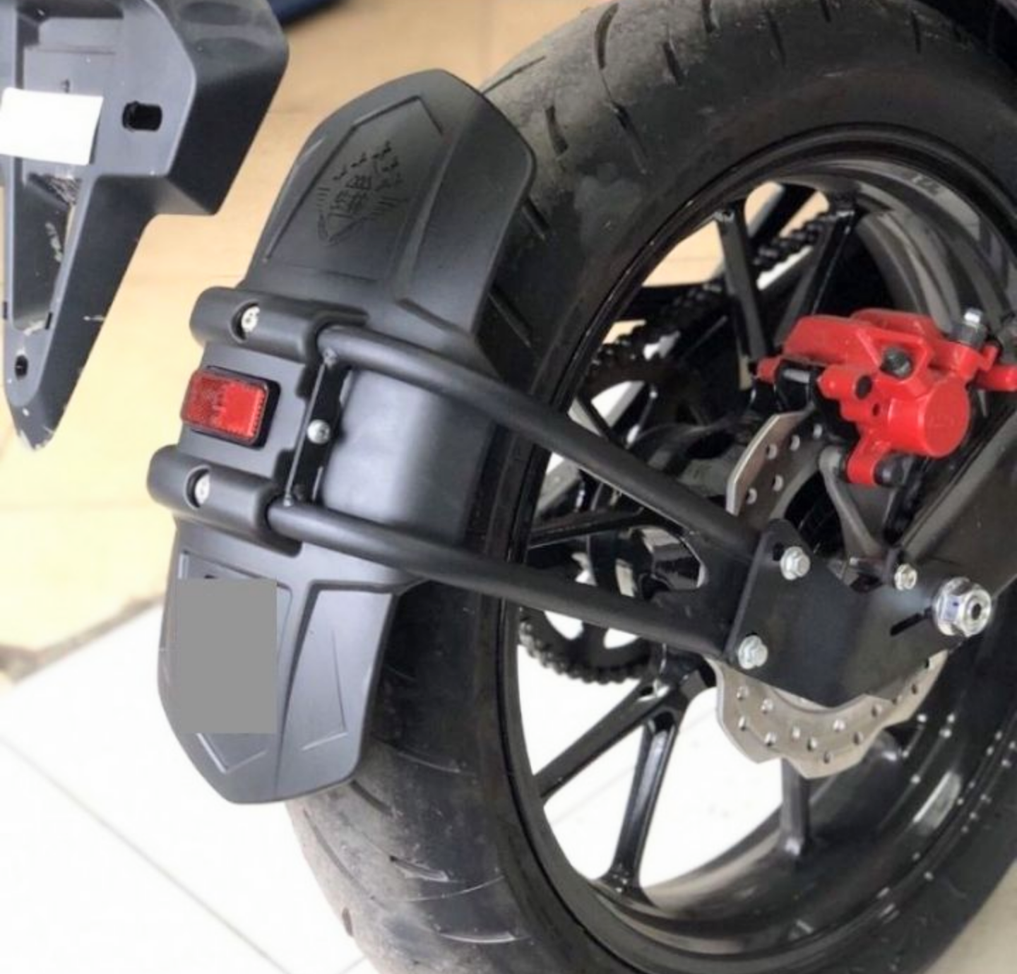1 BỘ DÈ CHẮN BÙN SAU XE MÁY ĐẲNG CẤP MẪU MỚI HÀNG ĐẸP CHUẨN