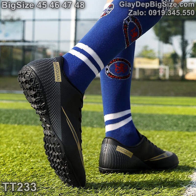 Giày đá bóng sân cỏ nhân tạo cỡ lớn 45 46 47 48 cho nam cao to chân ú bè. Big size soccer shoes for wide feet
