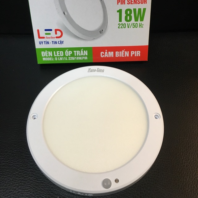 Đèn LED Ốp trần Mỏng Tròn Cảm Biến 18W Rạng Đông , Kích Thước 22x22 - Model: D LN11L