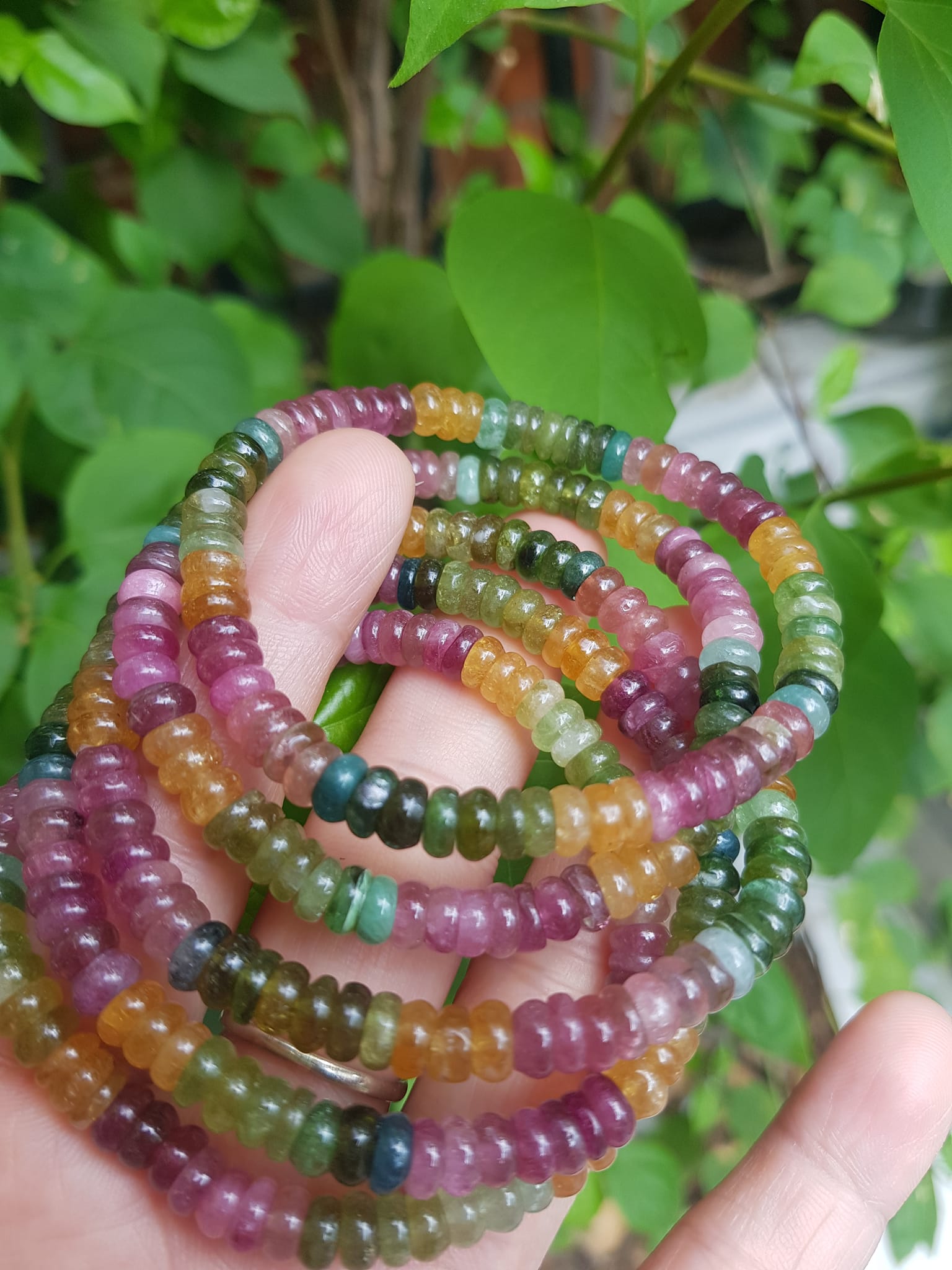 Vòng Tay Phong thủy may mắn Chất liệu Đá Tourmaline bánh xe đẹp tự nhiên màu đẹp Nữ tất cả các mệnh đeo vừa đẹp vừa xinh tốt cho sức khỏe ạ