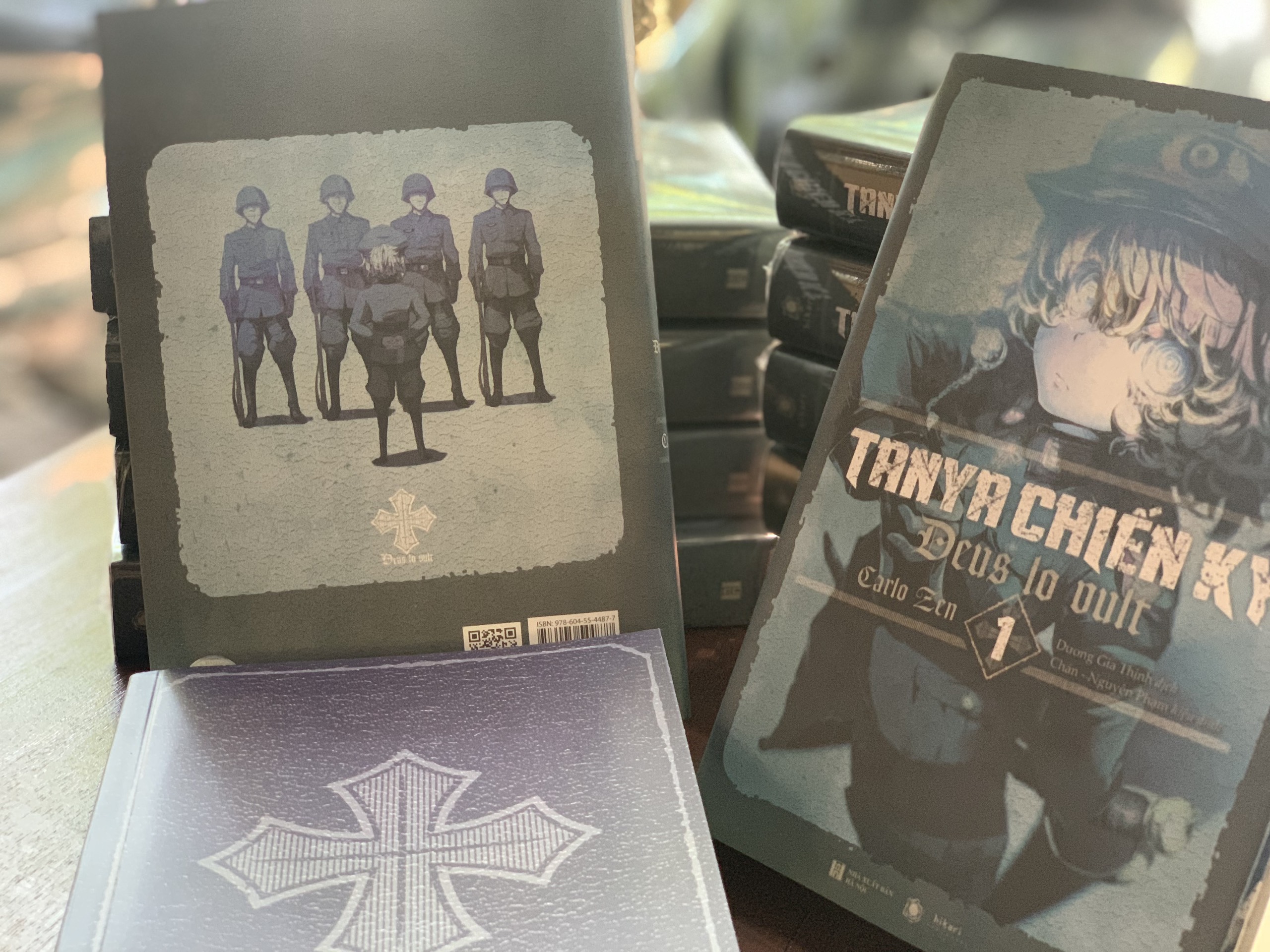 [Special Gift: BigPoster + Bookmark Thiết kế Riêng] Tanya Chiến Ký 1 - Deus Lo Vult (Tặng Kèm Bookmark + Poster)