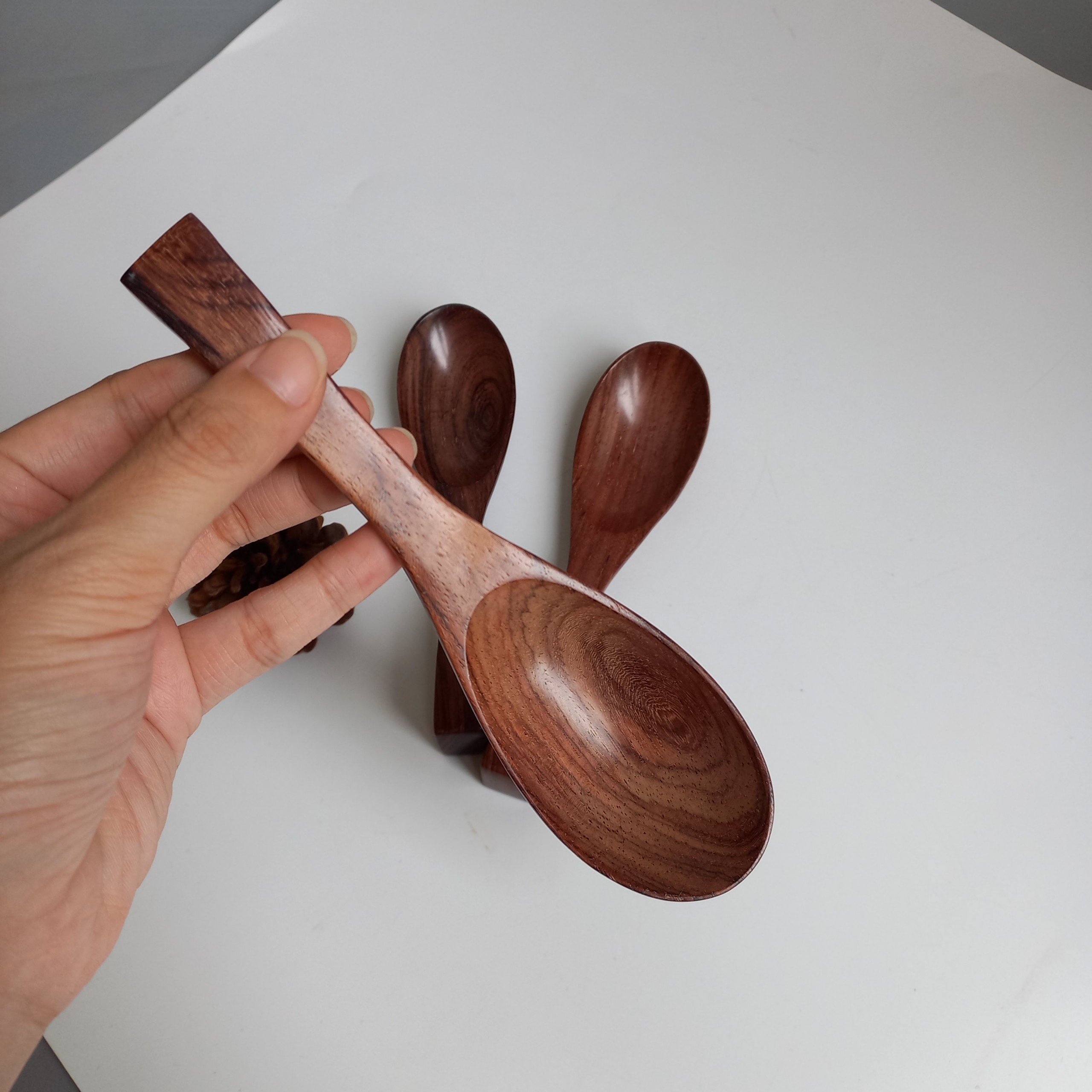 Thìa gỗ trắc miệng oval cán có đế, thìa ăn cơm, húp canh, súp, cháo