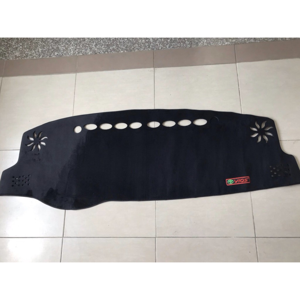 Thảm taplo xe TOYOTA VIOS đời 2019 - 2023 nhung cừu cao cấp, chóng nóng chóng trơn trượt