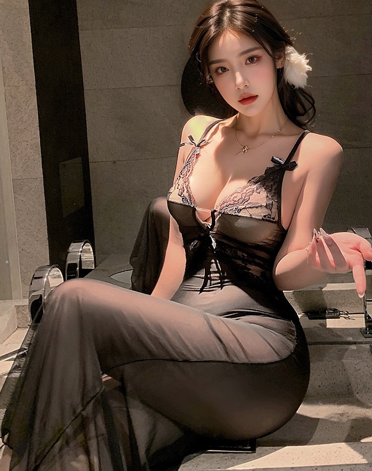 Đầm Ngủ Ren Xuyên Thấu Tôn Dáng Dáng Dài Sang Trọng Quyến Rũ Váy Ngủ Voan Dài Ren Hoa Mềm Mại Nữ Thần Gợi Cảm Đầm Ngủ Lụa Lưới Phối Ren Sexy Đánh Thức Vẻ Đẹp Tiềm Ẩn Đầm Ngủ Body Xuyên Thấu Dây Lưng Bí Ẩn Đầy Mê Hoặc Váy Ngủ Ren Lưới Dài Xẻ Tà C095