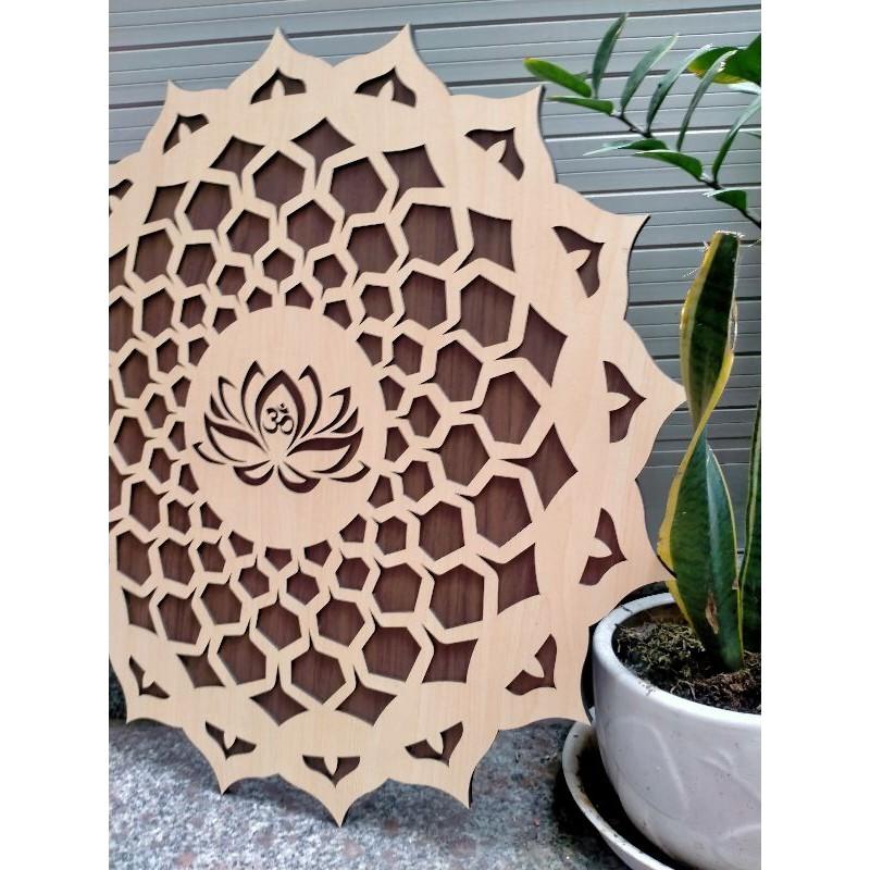 Tranh bằng Gỗ MDF  phòng khách ( Độc)Tranh Gỗ Decor Hoa Mandala Chữ Om Treo Tường Phòng Thiền , Yoga 60cm