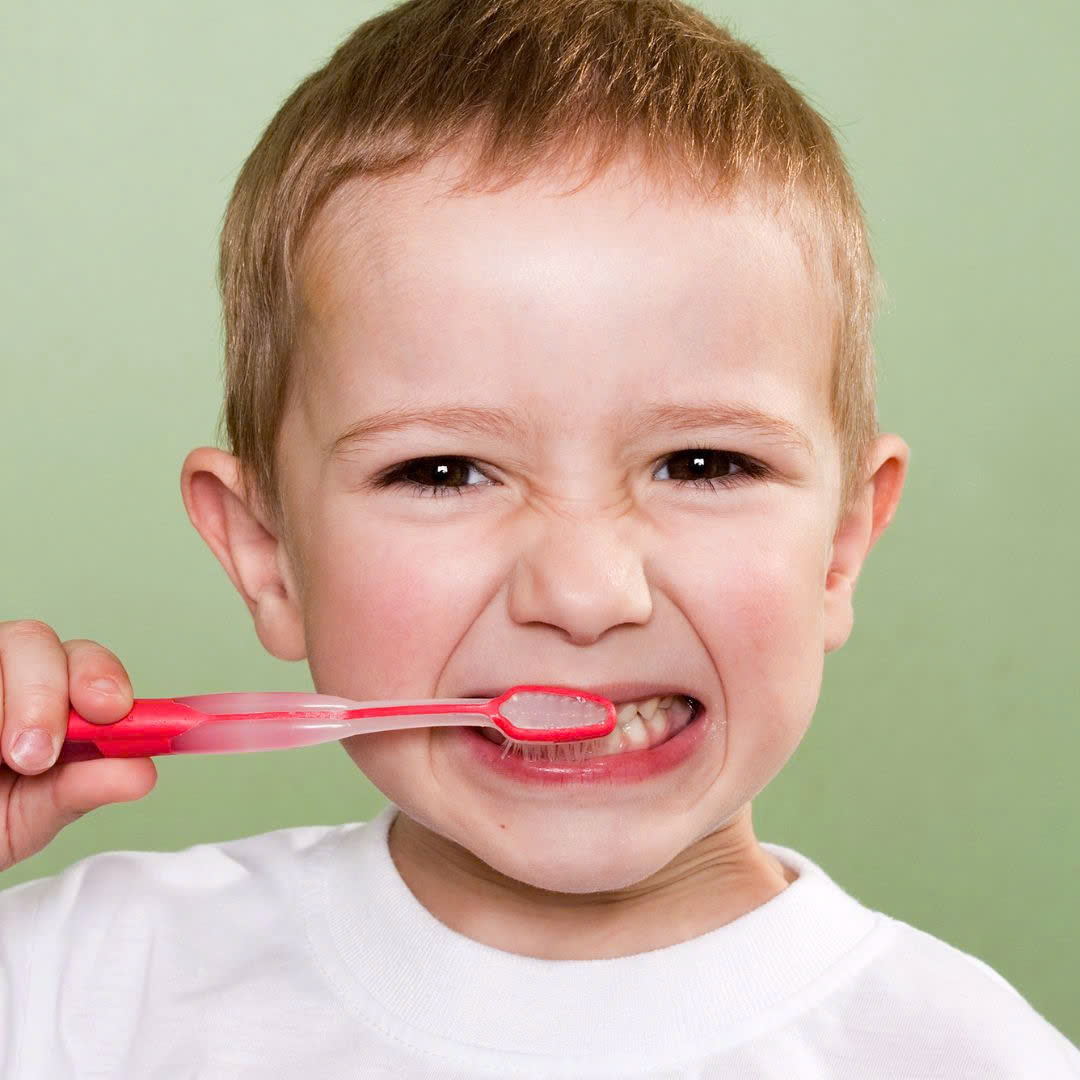 Set 2 Cây Bàn Chải Đánh Răng Cho Bé 04~09 Tuổi DKH – 285AP Màu Hồng Động Vật