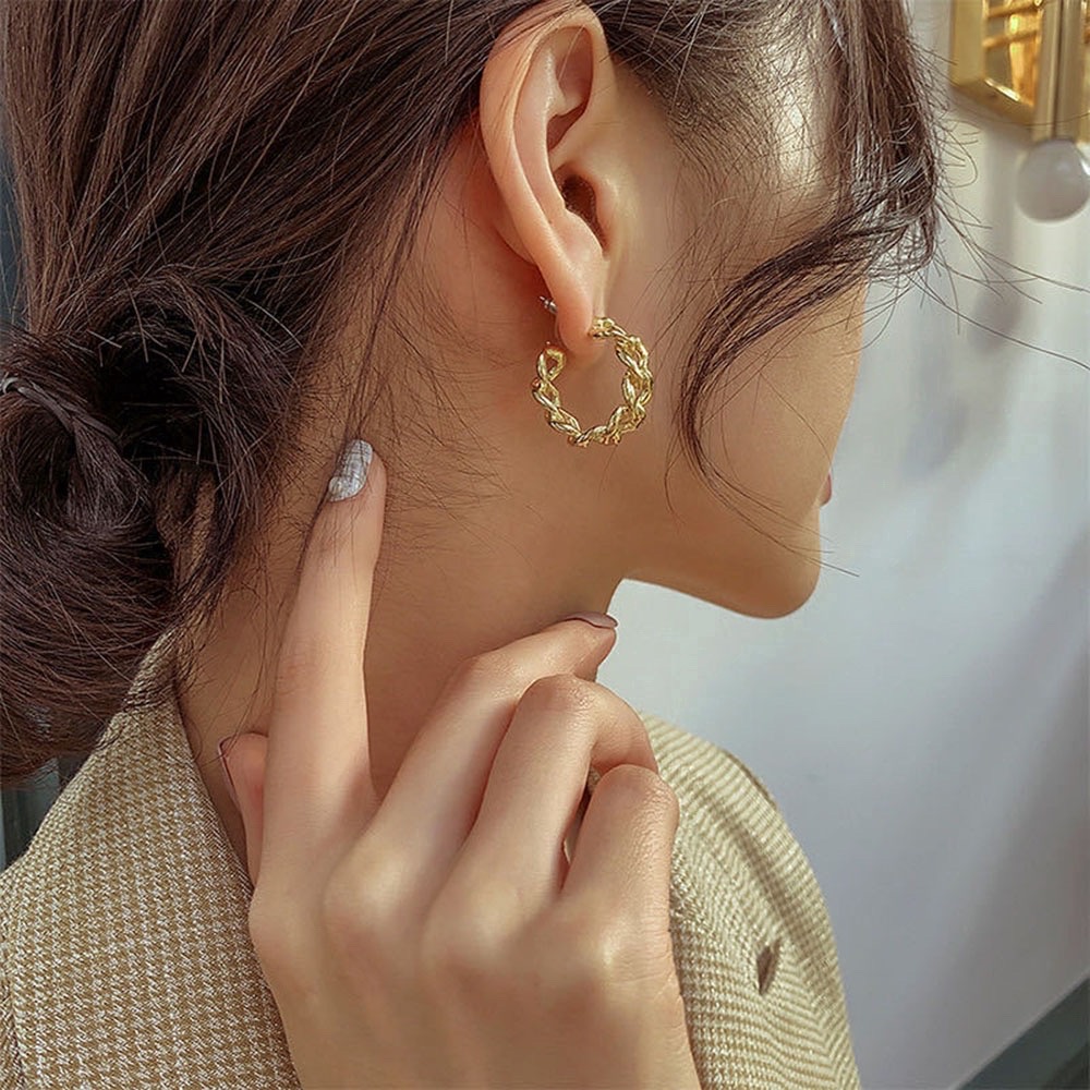 Khuyên tai chữ c mắt xích phong cách cổ điển hàn quốc