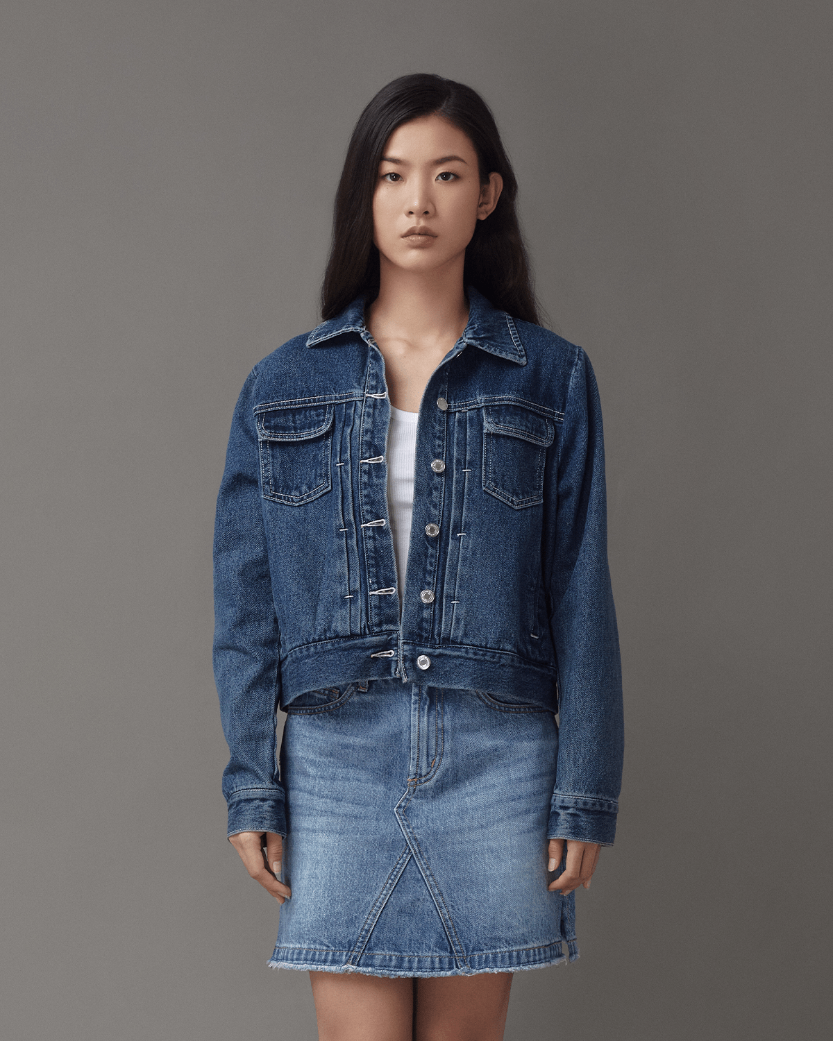 TheBlueTshirt - Áo Khoác Jeans Nữ Màu Xanh Đậm - For Peace Jacket - 1970 Blue Lennon Wash