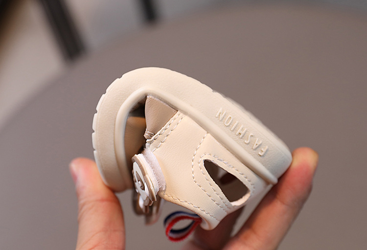 Giày Sandal quai hậu cho bé gái tập đi siêu nhẹ, chống trơn trượt – GSD9100