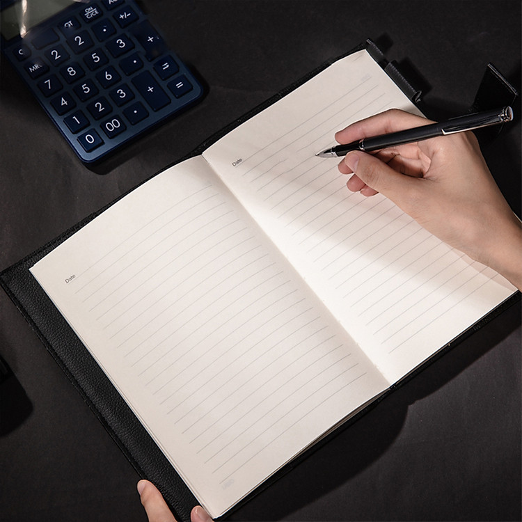 Bộ Sổ Tay Bằng Da Deli Và Bút Gel, Nhật Kí 120 Trang Có Nút Từ Tính Đánh Dấu Trang Leather Notebook Set