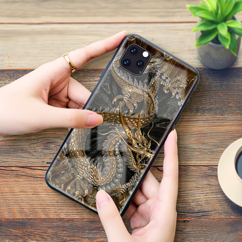 Ốp lưng iphone in 3D rồng mặt kính sáng bóng