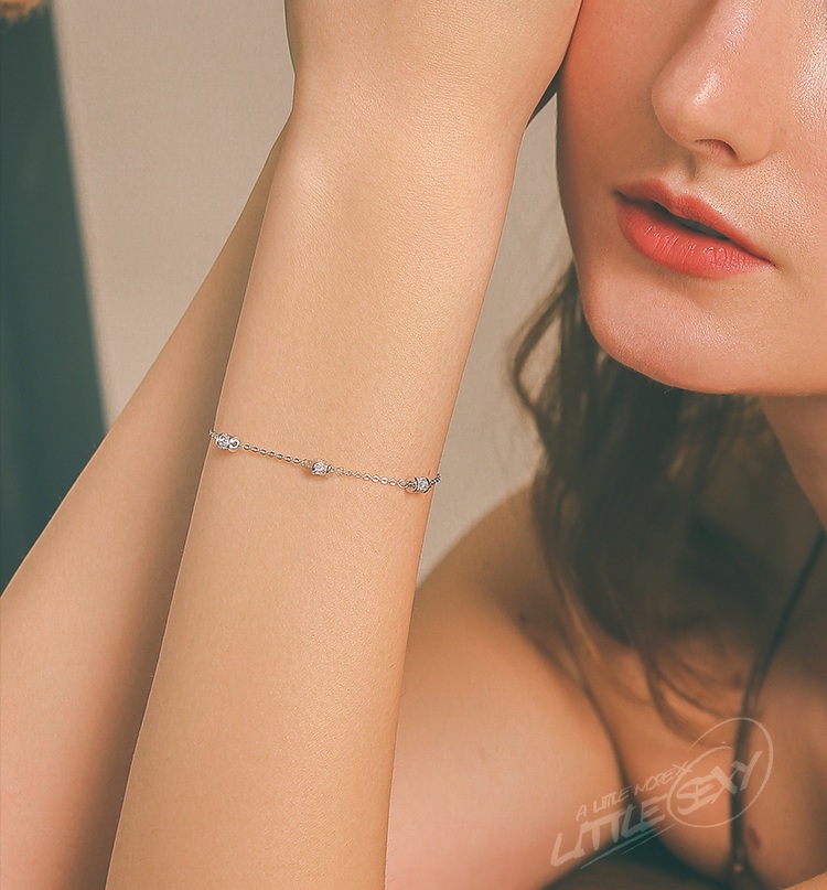 Lắc tay nữ thời trang hàn mẫu mới cực dễ thương LT72