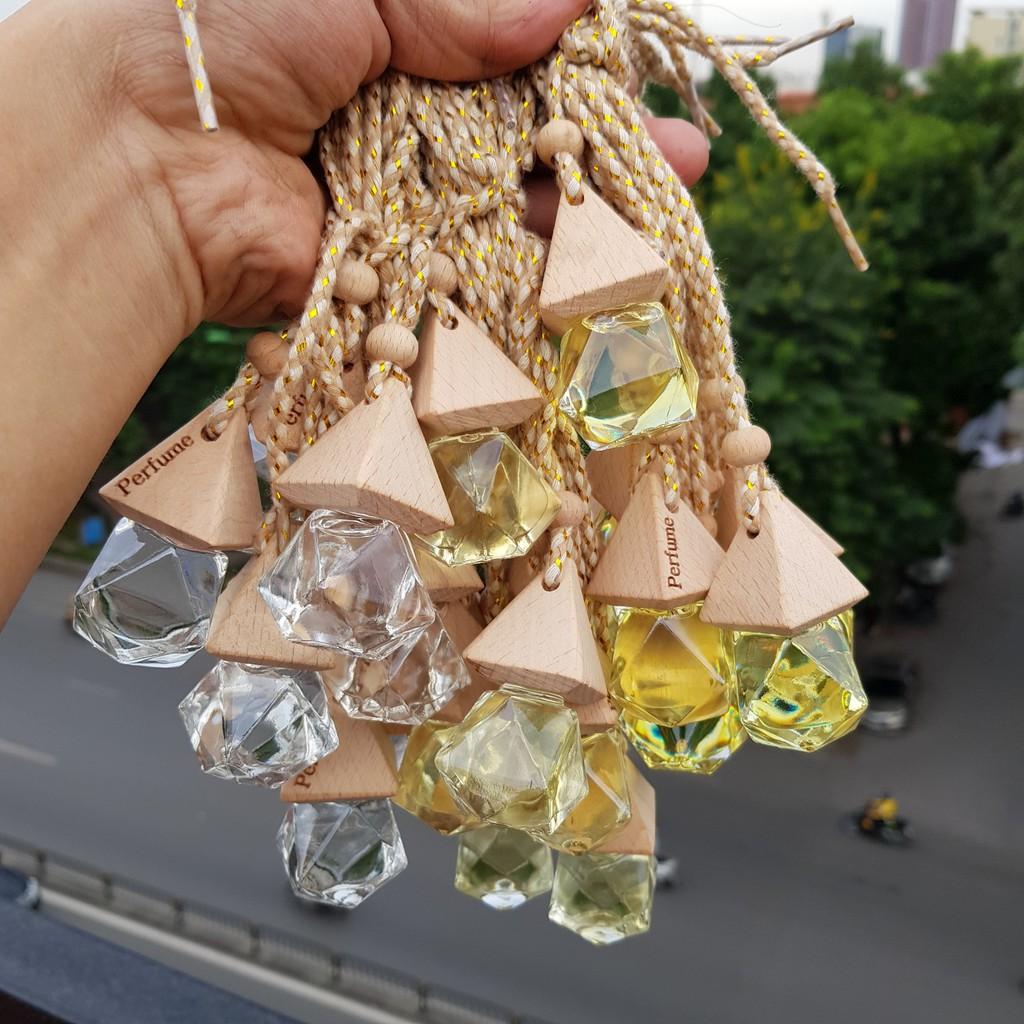 Tinh dầu treo xe hương tự nhiên