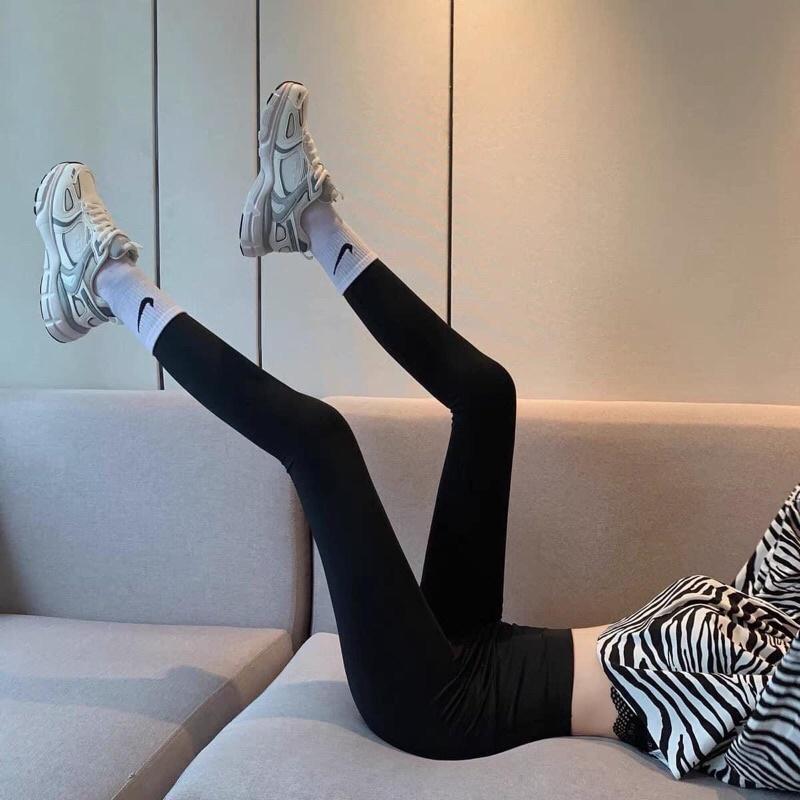 Quần legging kèm hộp đỏ