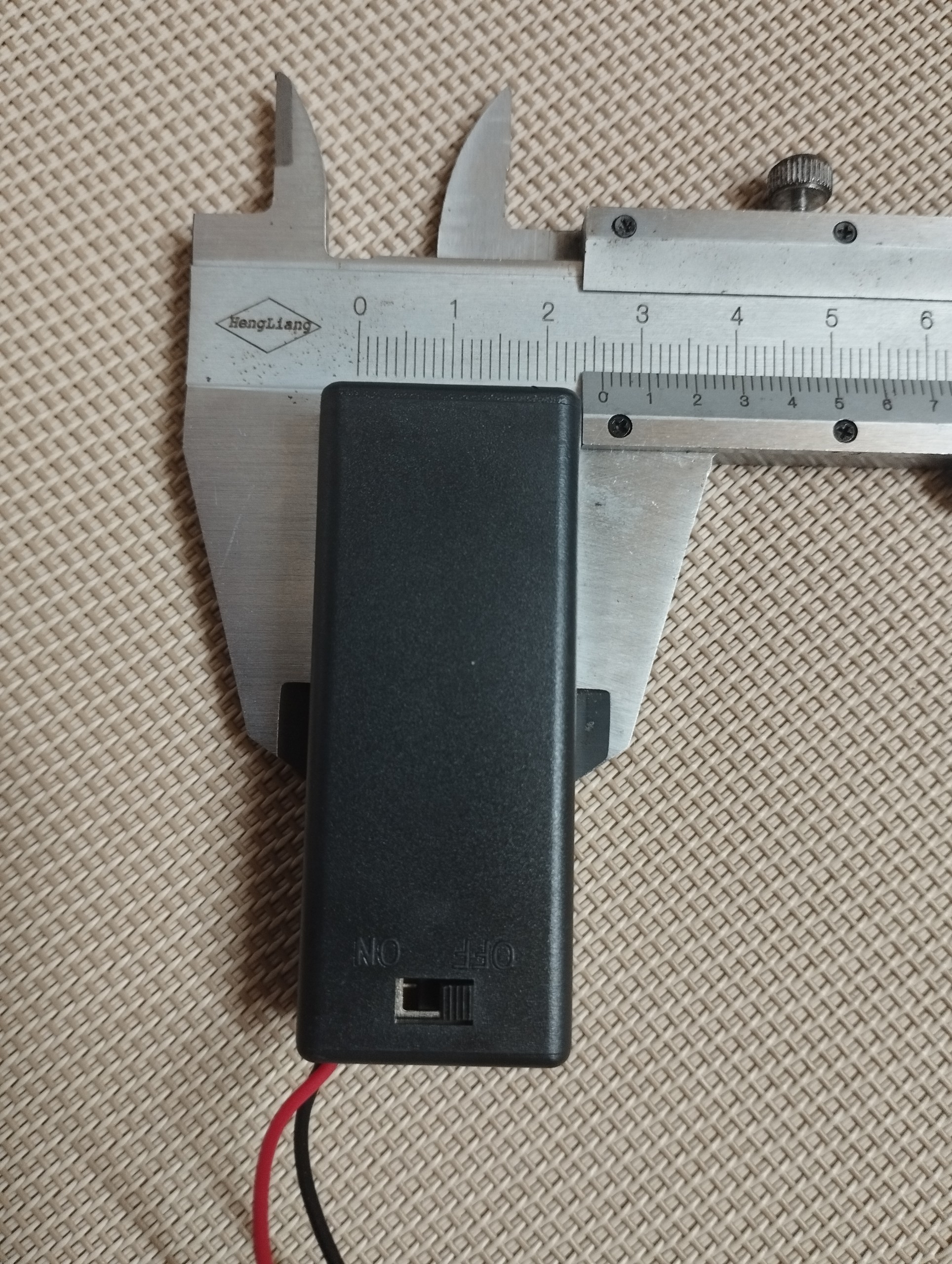 Khay pin AAA có nắp đậy kèm công tắc loại 2 pin để chế tạo