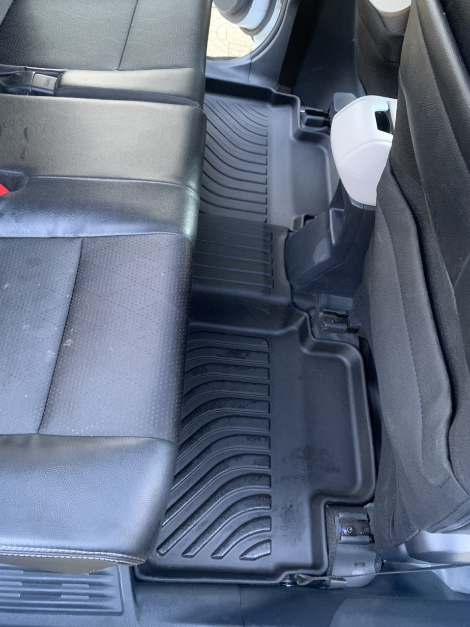 Toyota VELOZ 2022 Thảm lót sàn xe ô tô Nhãn hiệu Macsim chất liệu nhựa TPE hàng loại 2