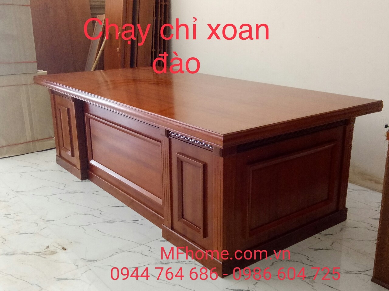 BÀN LÀM VIÊC GIÁM ĐỐC GỖ XOAN ĐÀO 1M6 - MẪU BẮT CHỈ CAO CẤP