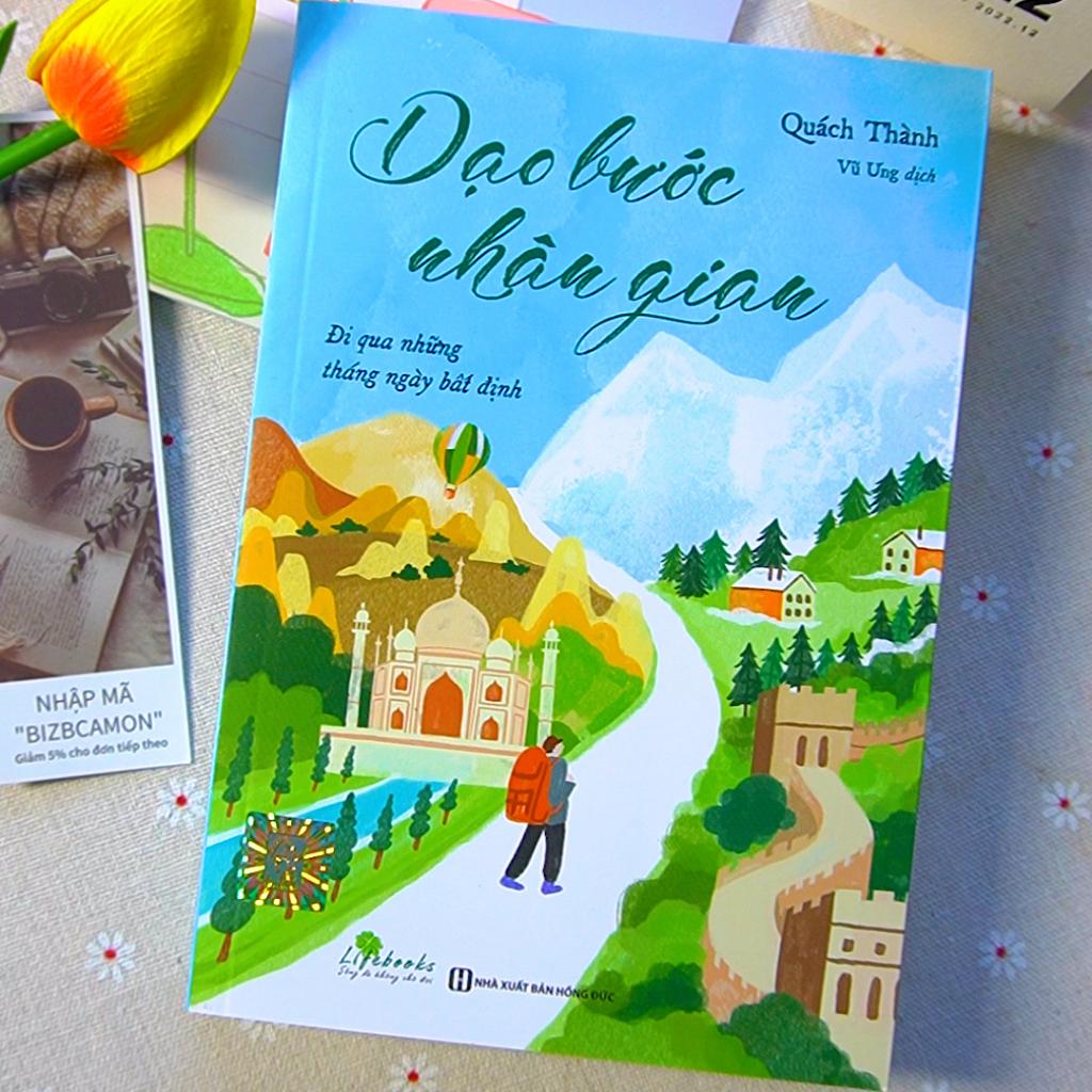 Sách - Dạo bước nhân gian: Đi qua những tháng ngày bất định