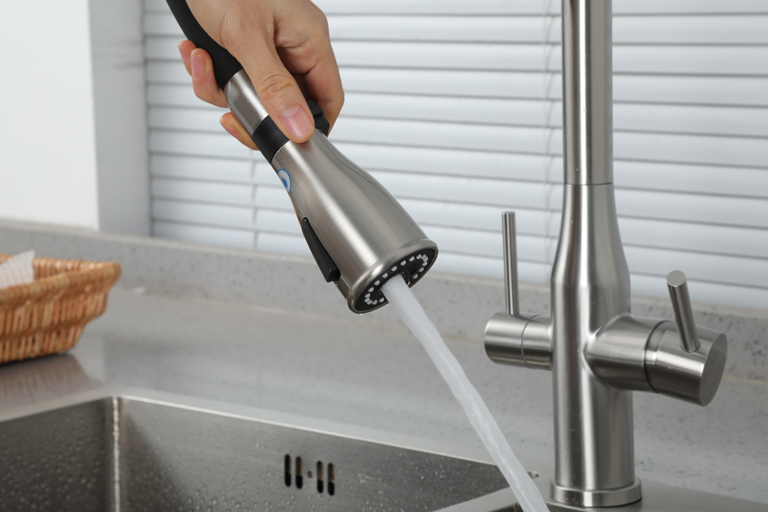 VÒI BẾP CAO CẤP 3 ĐƯỜNG NƯỚC TÍCH HỢP RO NHẬP KHẨU NGA GAPPO G4399-75 CẦN MỀM ĐẦU CHỤM LOE MÀU INOX - HÀNG CHÍNH HÃNG