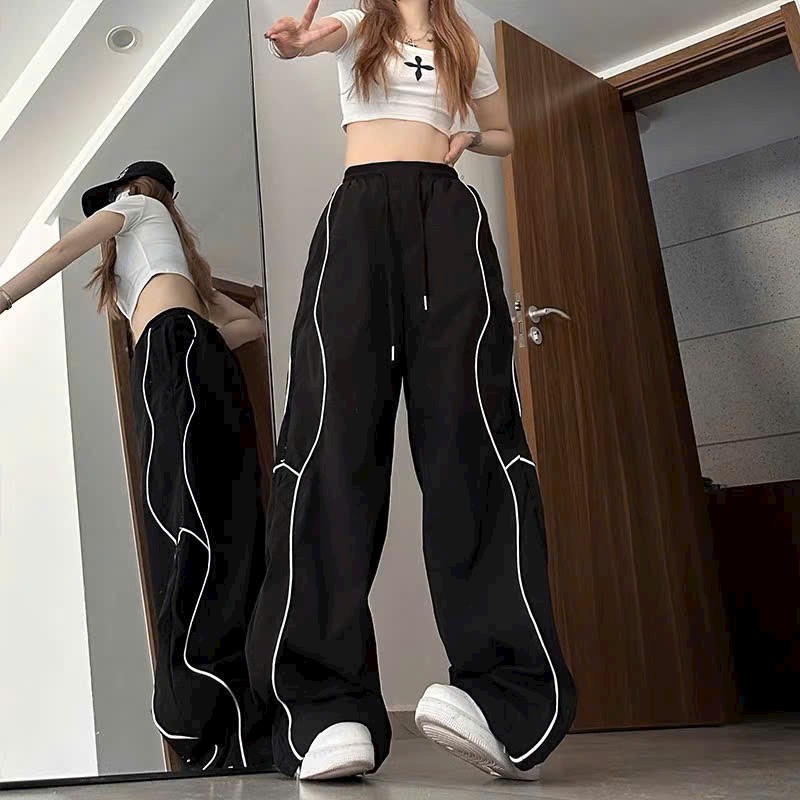 Quần dài ống rộng chất dù đen phối viền trắng jogger line phối trắng dành cho nam nữ hàng unisex FAFIC STUDIO, Quần Dù Sidelines Parachute Pants Ống Rộng Túi Hộp Unisex Nam Nữ Local Brand