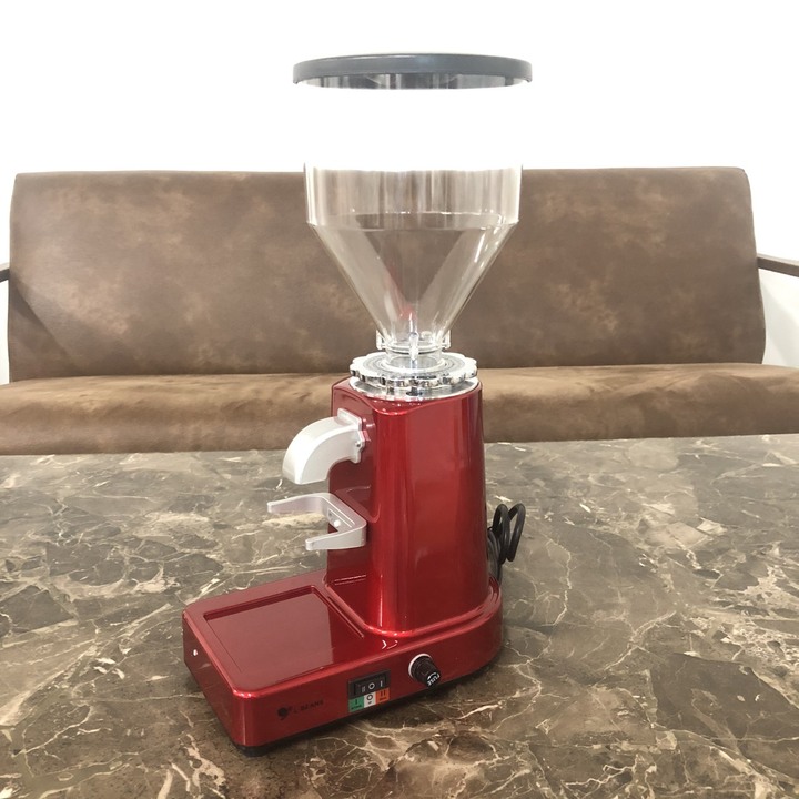 Máy xay cà phê chuyên dụng cao cấp thương hiệu L-Beans - Kích thước: 23x13.5x43.5cm - Dung tích phễu xay: 1,5 Lít - Công suất: 200W - Hàng Nhập Khẩu