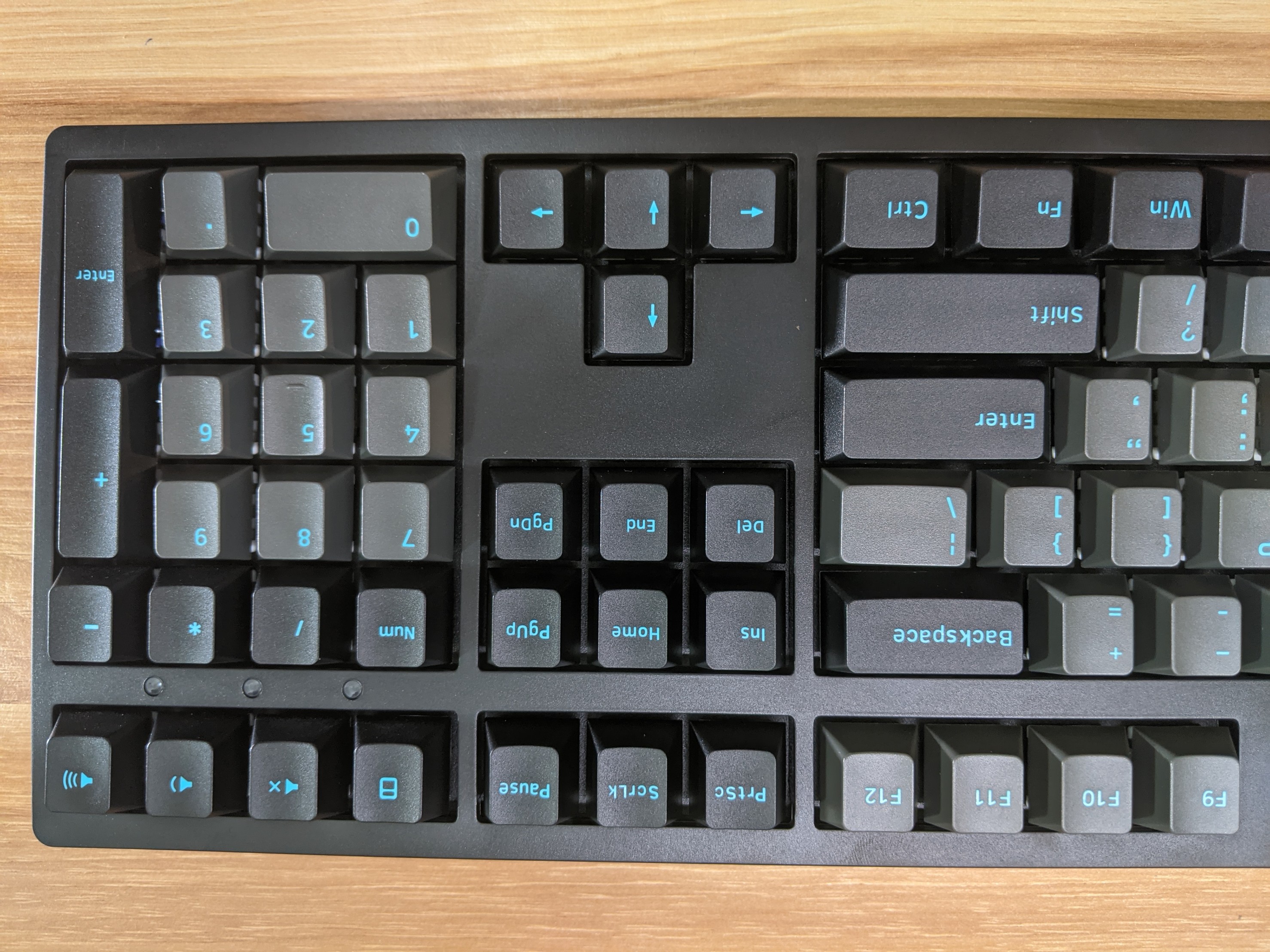 Bàn phím cơ AKKO 3108 Plus Black & Cyan - Hàng chính hãng