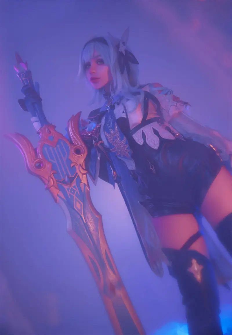 hình cosplay chapter 30 31