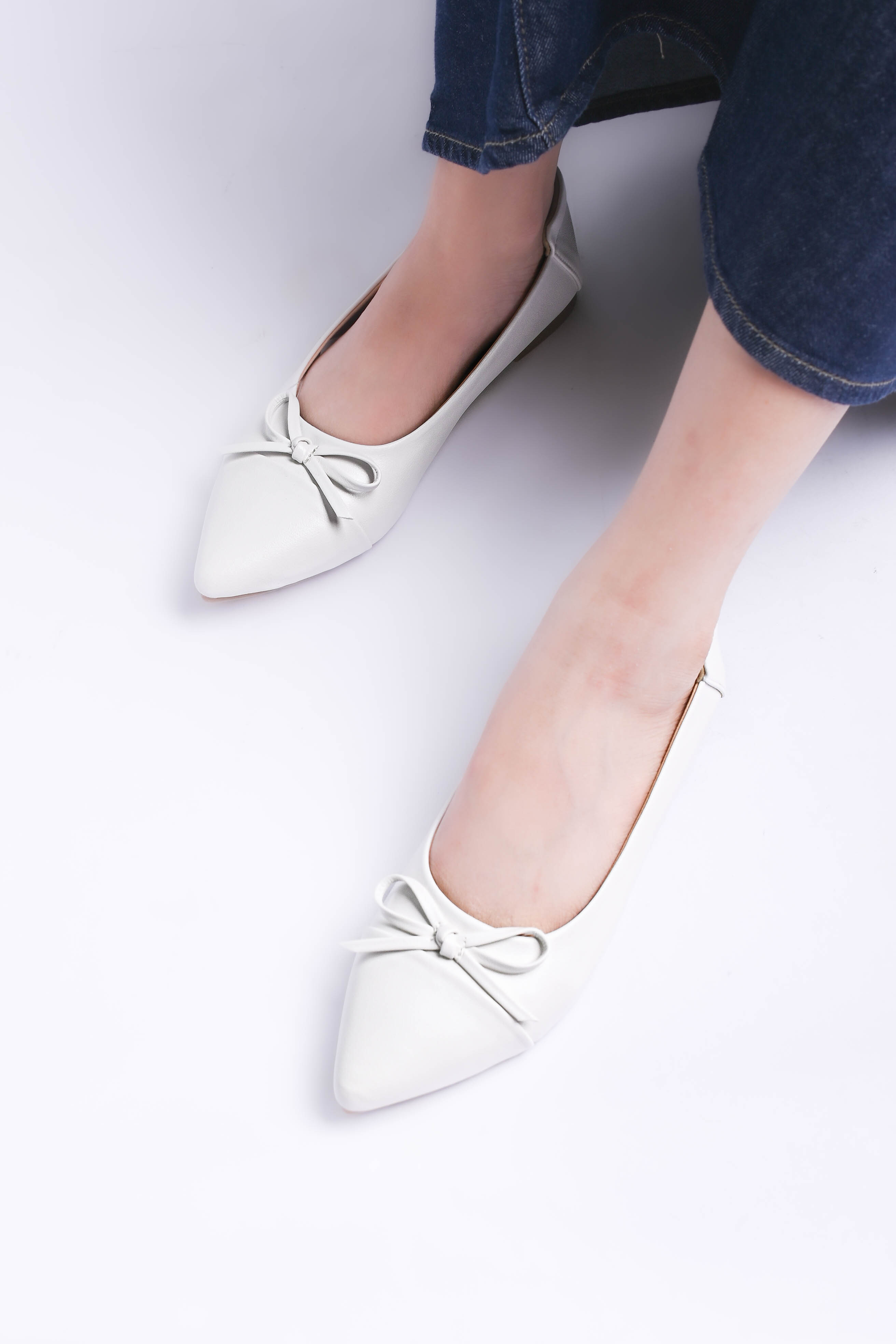 Giày bít Bitis nữ (35-39)
