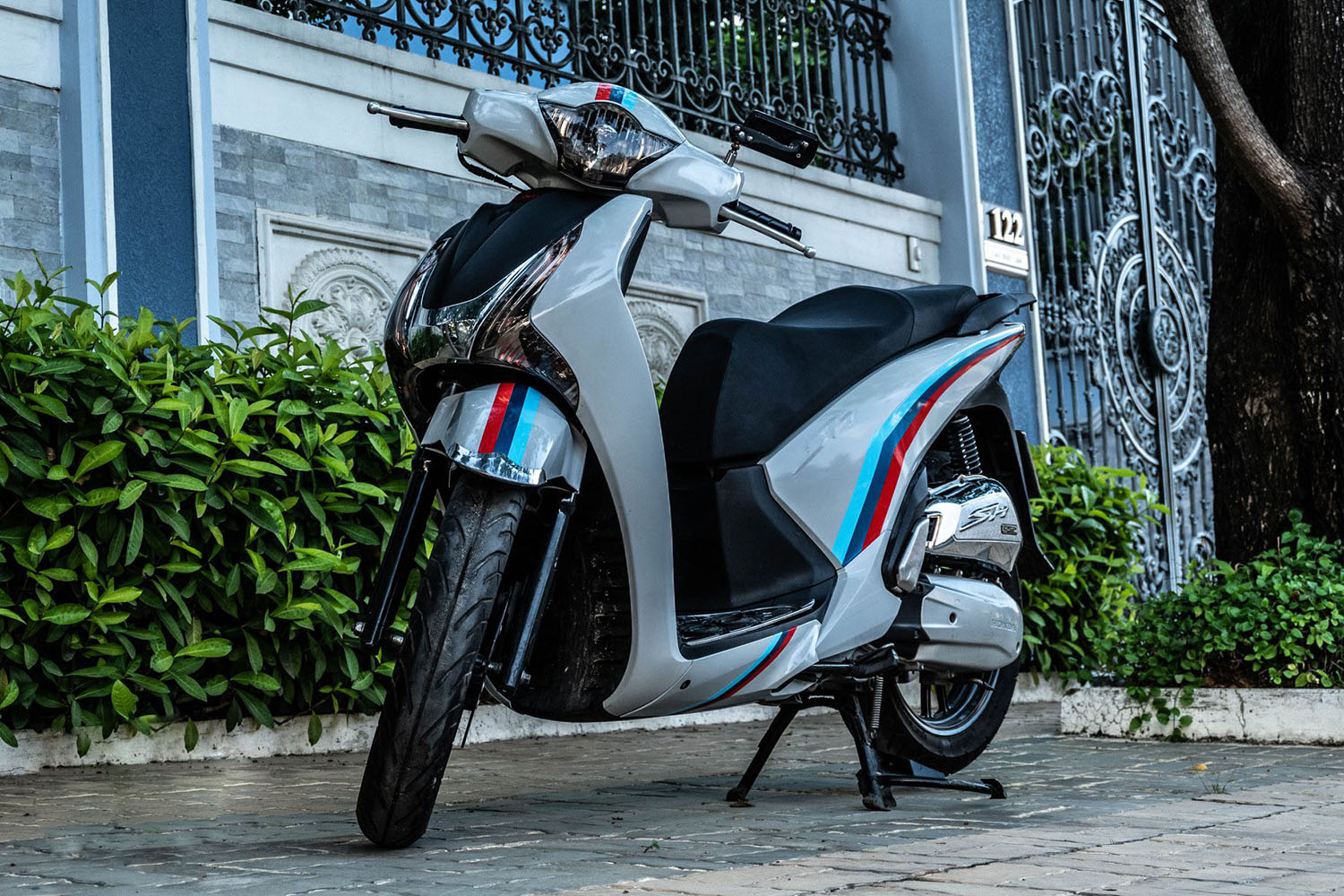 Tem rời SH 150i Red Blue Lighting