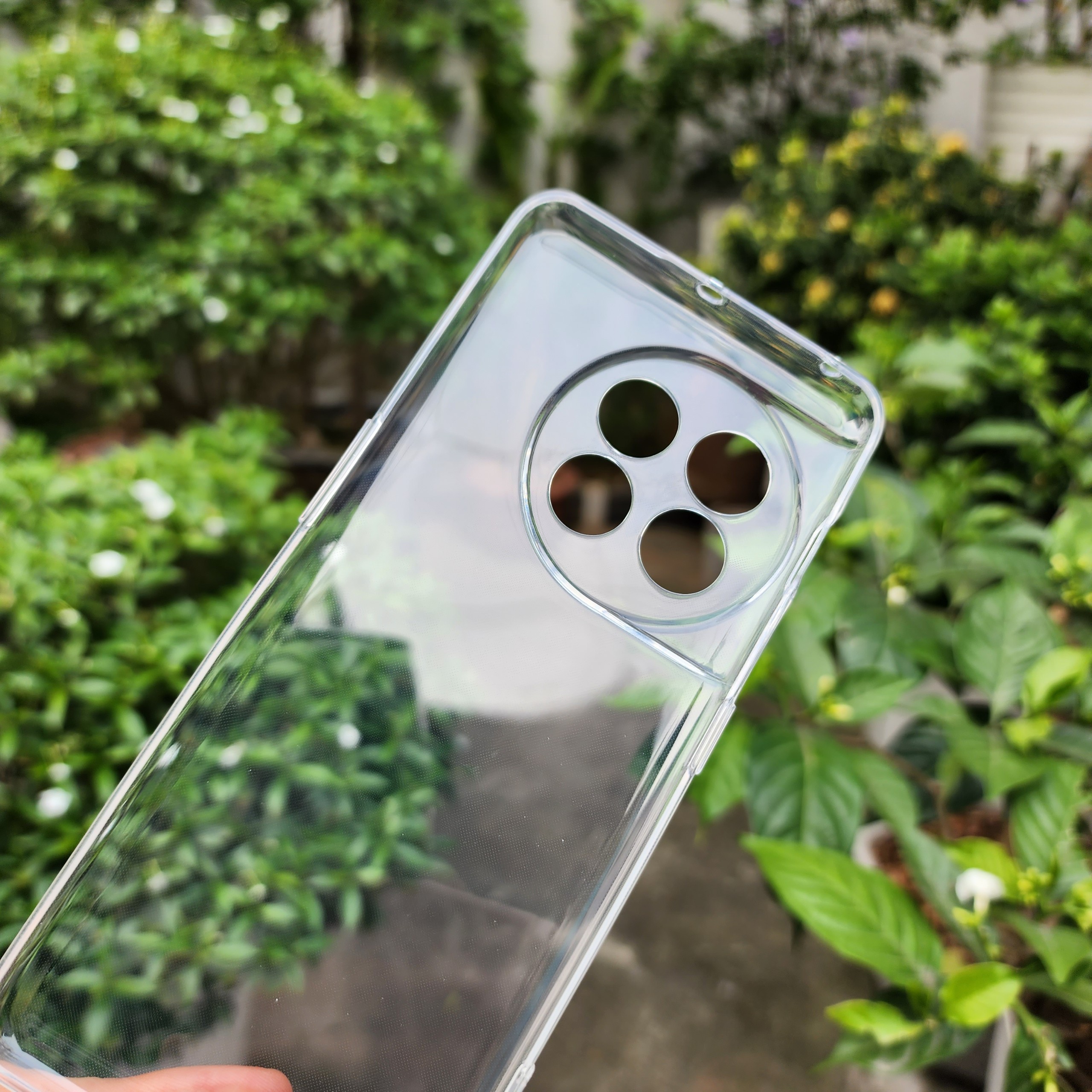 Ốp Lưng Dẻo cho Oneplus 11, Oneplus 11R/ ACE 2 Trong Suốt, Có Gờ Bảo Vệ Camera, Hạn Chế Trầy Xước.