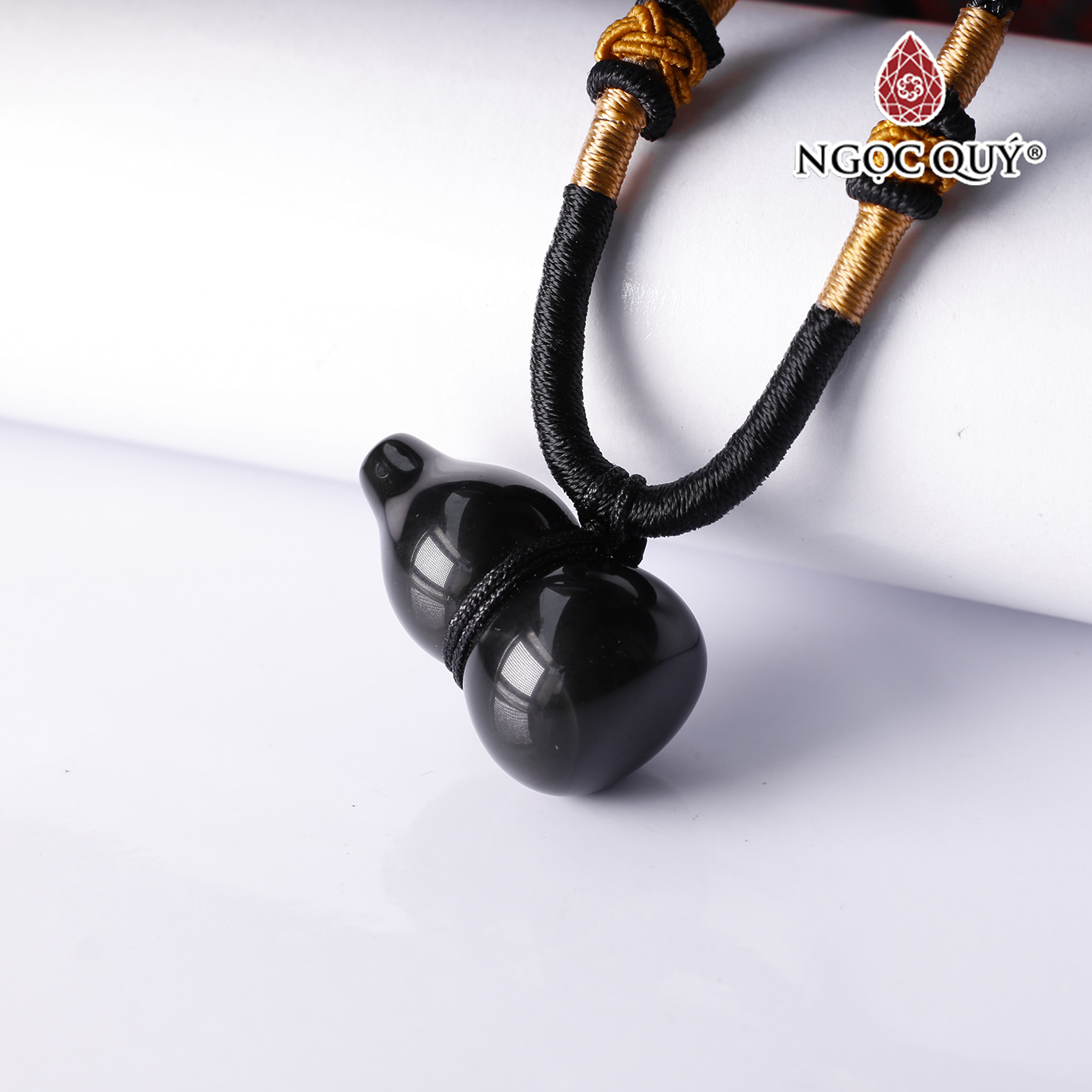 Mặt dây chuyền hồ lô đá obsidan hợp mệnh thủy, mộc - Ngọc Quý Gemstones