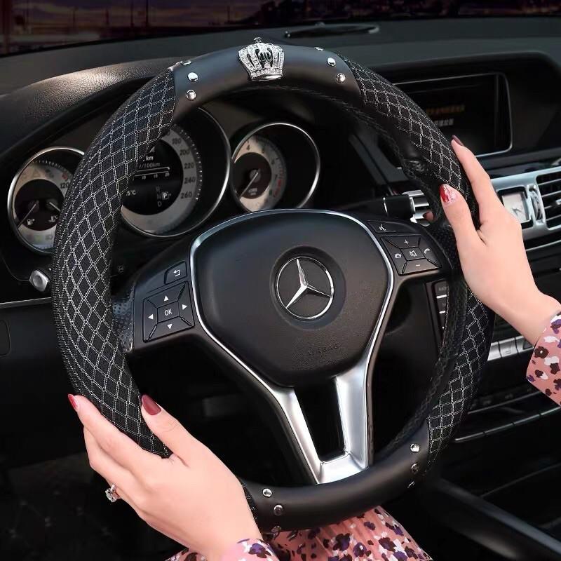 Bọc Vô Lăng Da Cao Cấp Đính Thiên Nga Vương Miện ️- Phụ Kiện Trang Trí Xe Hơi Cao Cấp